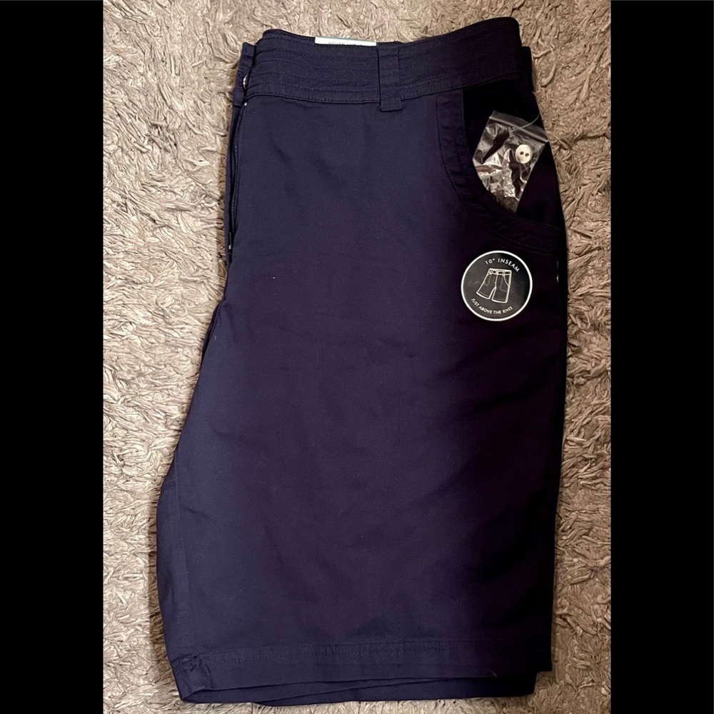 Karen Scott, Comfort Waist, Woven Shorts! NWT!